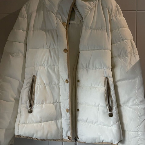 Puffer jacket new, white with gold details