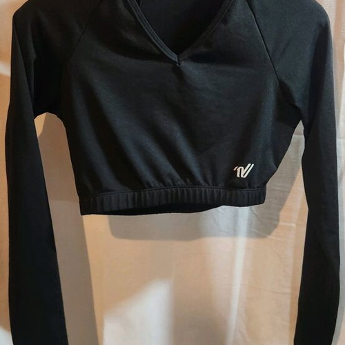 Varsity Sports fitness top like new, long-sleeve cropped with elastic waist