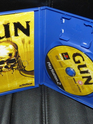 Gun PlayStation 2 used, complete