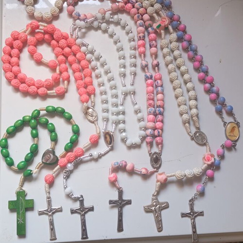 Rosary prayer collection of 6 old beautiful beads like new