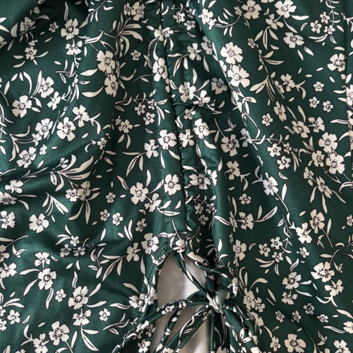 Shein maternity skirt like new with adjustable elastic, green, size L
