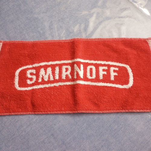 Bar Towels Set of 5 like new with Heineken, Amstel, Smirnoff, Lipton