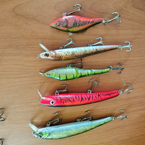 Artificial lures used with various models