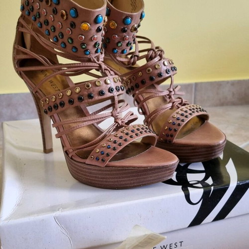 Nine West sandals used size 37 brown with multicolor stones