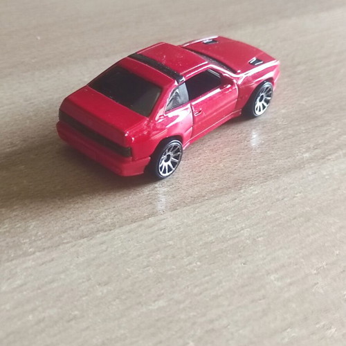 Hot Wheels Maserati Shamal toy car like new