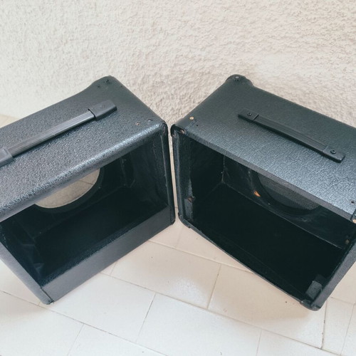 Guitar amplifier cabinets used, pack of 2, 1x8" without speaker