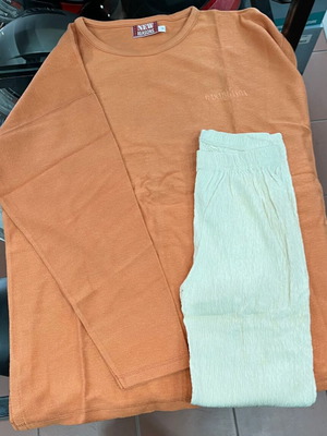 Women's set leggings and blouse size M like new, white and orange