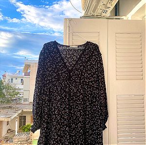 μαυρο μαξι φόρεμα με σχέδιο λουκουδια