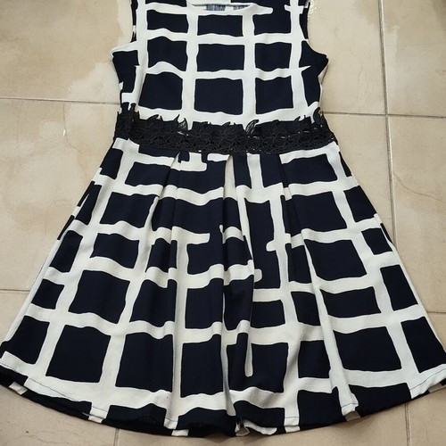 Deck 9 short dress like new, white and blue with lace detail