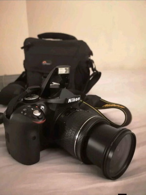 Καμερα Nikon d3300 σαν καινούργιο με φακό 18-55 και αξεσουάρ
