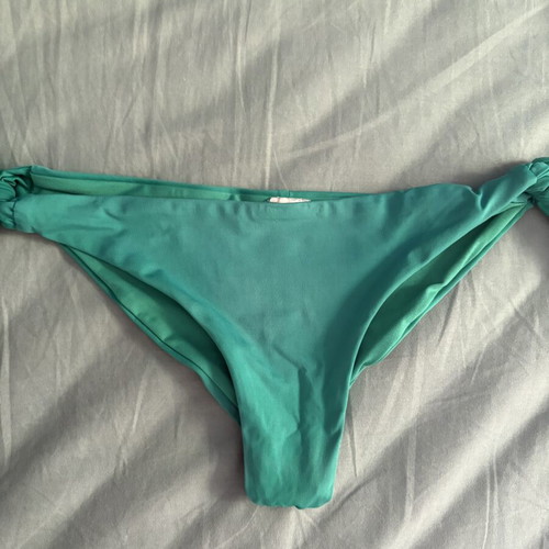 Calzedonia bikini bottom emerald green size S like new