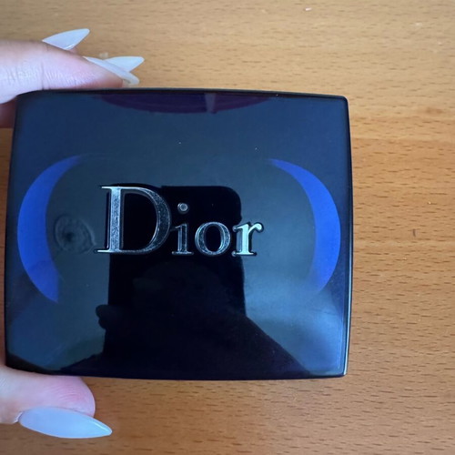 Dior five-color eyeshadow palette 390 Mystic Jade used