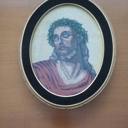 Handmade Gobelin Needlepoint Jesus in Oval Frame with Velvet mint
