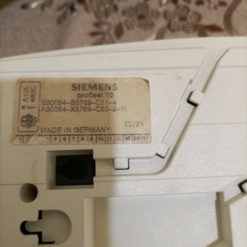 Phones used, pack of 4, Nitsuko and Siemens