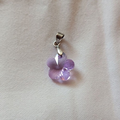 Swarovski purple flower crystal pendant like new