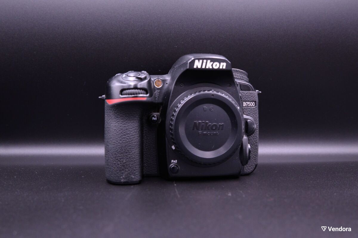 Nikon D7500 & Sigma 17-50mm f/2.8 EX DC OS… - € 650,00 - Vendora
