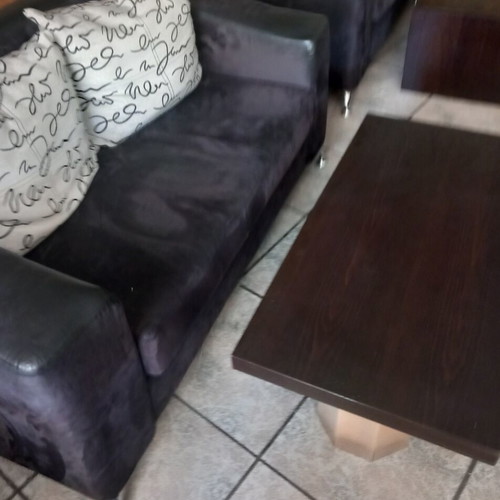 Sofa set with two armchairs and coffee table like new