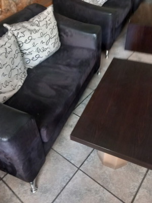 Sofa set with two armchairs and coffee table like new