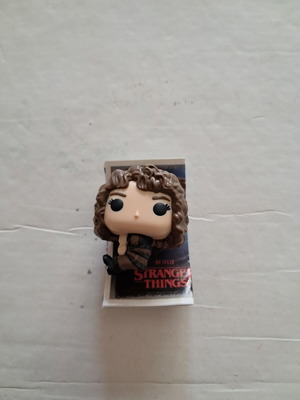 Kinder Joy Nancy figure Stranger Things 2025-26 like new