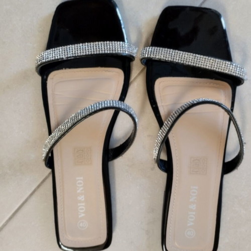 Voi & Noi platform sandals like new, size 40