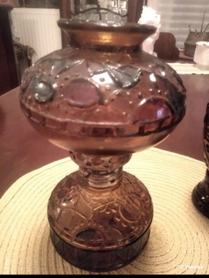 Vintage 1950 oil lamp used, amber with engraved decorations