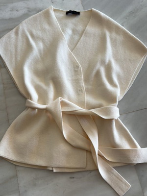 Zara cream wool cardigan with short sleeves and belt like new, size L