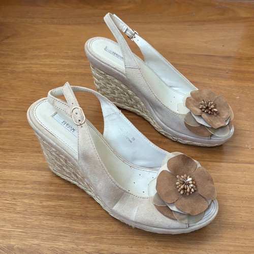 Geox suede platforms used, size 39, beige brown