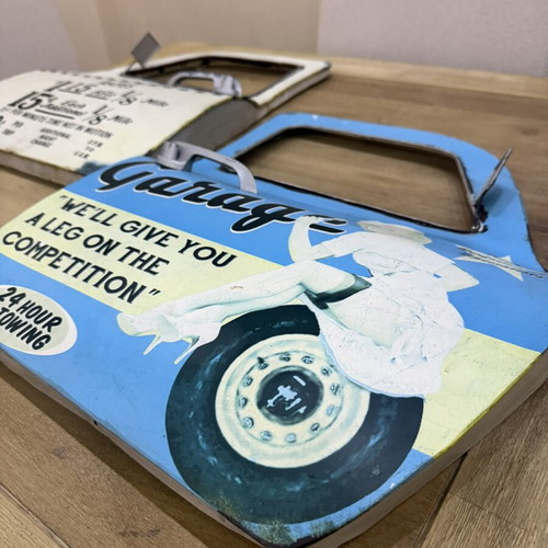 Retro 3D Metal Wall Signs set of 2 used, vintage car door design