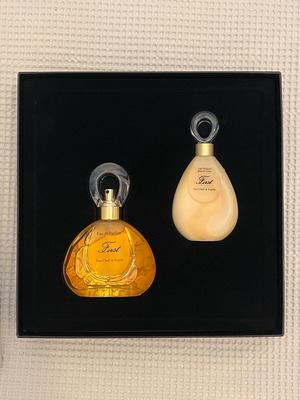First Van Cleef & Arpels gift set 60ml Eau de Parfum like new