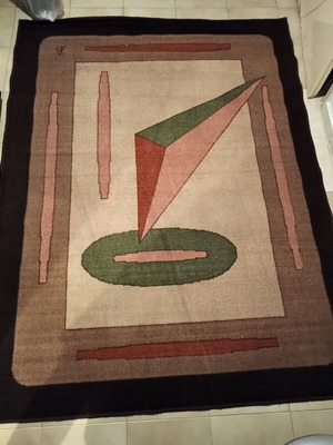 Carpet rug with geometric design 198x150 cm