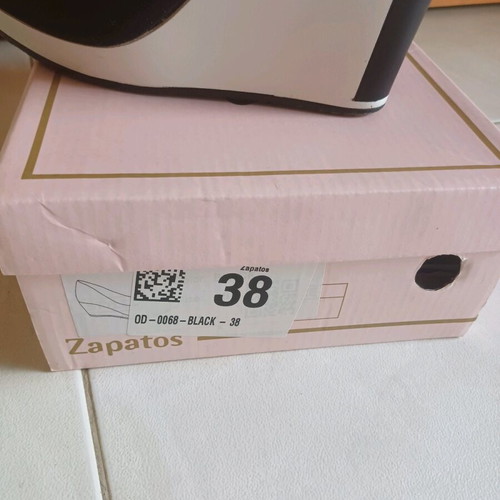 Platforms like new, women's closed, black and white, size 38, suede and patent