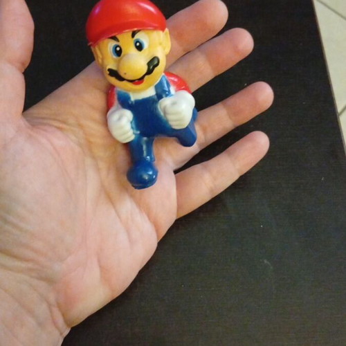 Super Mario figure like new