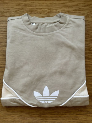 Adidas T-shirt new, beige, size 146 cm, 10-11 years