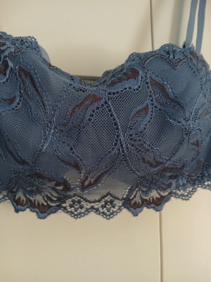 Bra 75B like new, blue