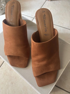 Tamaris mules με χοντρό ψηλό τακούνι καφέ, σαν καινούργια