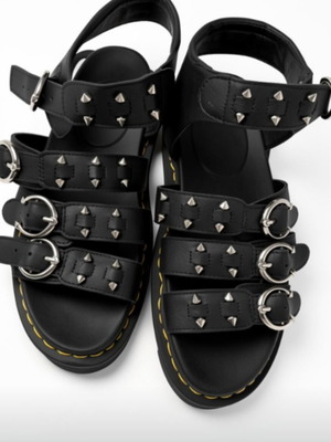 Comfy black alternative sandals size 40 like new
