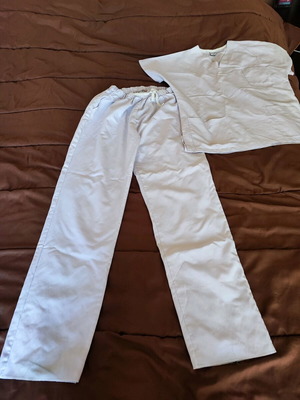 Nursing set like new, size M for doctors and nurses