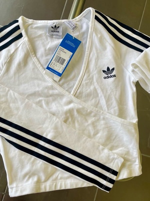 Adidas γυναικεία μπλούζα