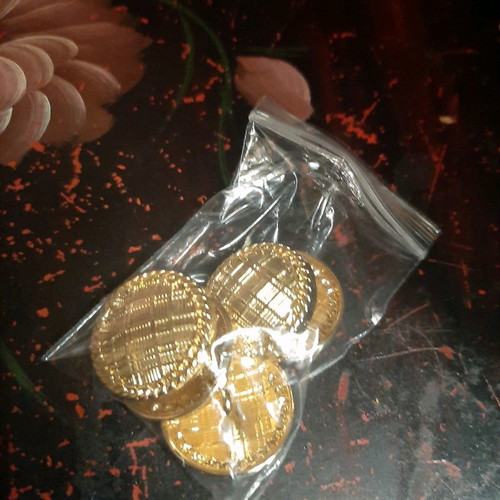 Metal buttons new, pack of 5 pieces