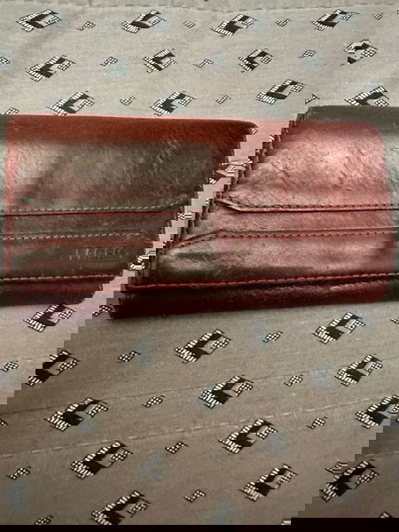 Δερμάτινο πορτοφόλι