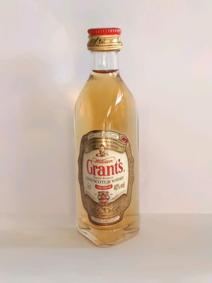 Grant's miniature 50ml new in glass bottle
