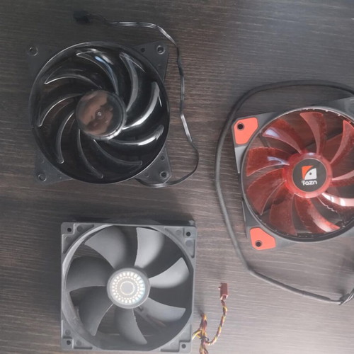 120mm fans used, set of 3 pieces