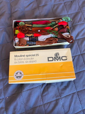 DMC Mouliné Spécial 25 embroidery threads, assorted colors
