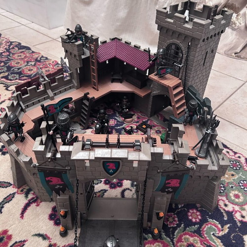 Playmobil 4866 Falcon Castle like new
