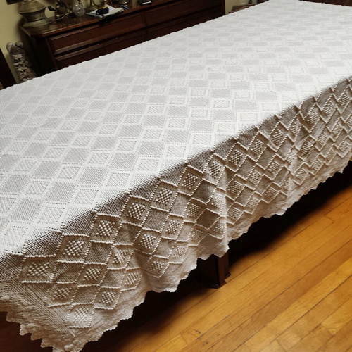 Handmade knitted blanket like new, dimensions 180x200