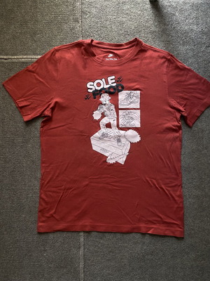 Nike Sole Food T-Shirt size M like new, red