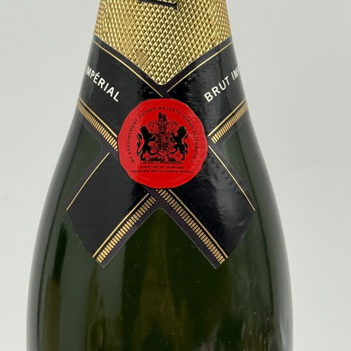 Moët & Chandon Champagne Bottle 750ml new, collectible vintage