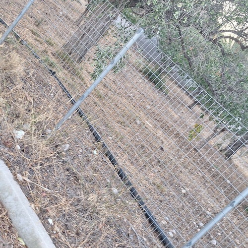 Land 750 m² in Kineta beach, buildable, corner plot