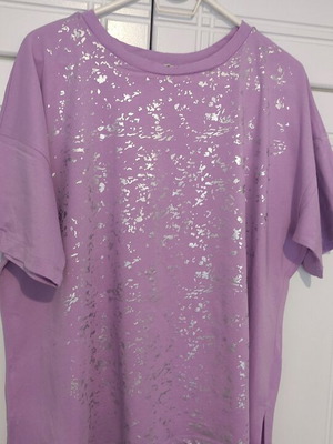 Mat blouse one size new, purple with silver details