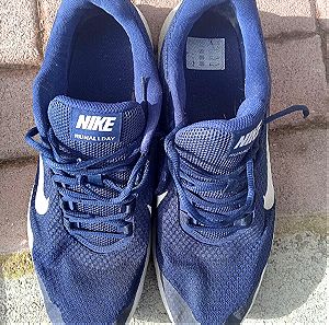 Παπούτσια Nike νούμερο 47,5.